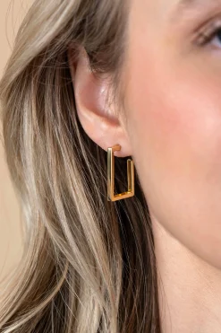 Clearance Zinzi 23mm Gold 14 karaat gouden oorstekers met grote strakke vierkantsvorm. Grootte 23 x 2,4mm. ZGO482