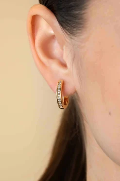 Hot Zinzi 20mm gold plated zilveren oorringen met witte zirconia's en luxe klapsluiting, buisdikte 3mm ZIO190Y