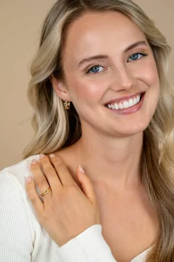 New Zinzi 15mm gold plated zilveren oorringen met luxe Infinity teken en klapsluiting ZIO2684