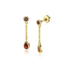Clearance Zinzi 25mm gold plated zilveren oorstekers met schakelkettinkje en druppelvormige rood granaat kleursteen en witte zirconia's ZIO2560