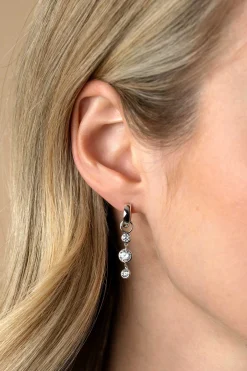 Clearance Zinzi 24mm zilveren oorbedels met 3 bungelende witte ronde zirconia's ZICH2593 (zonder oorringen)