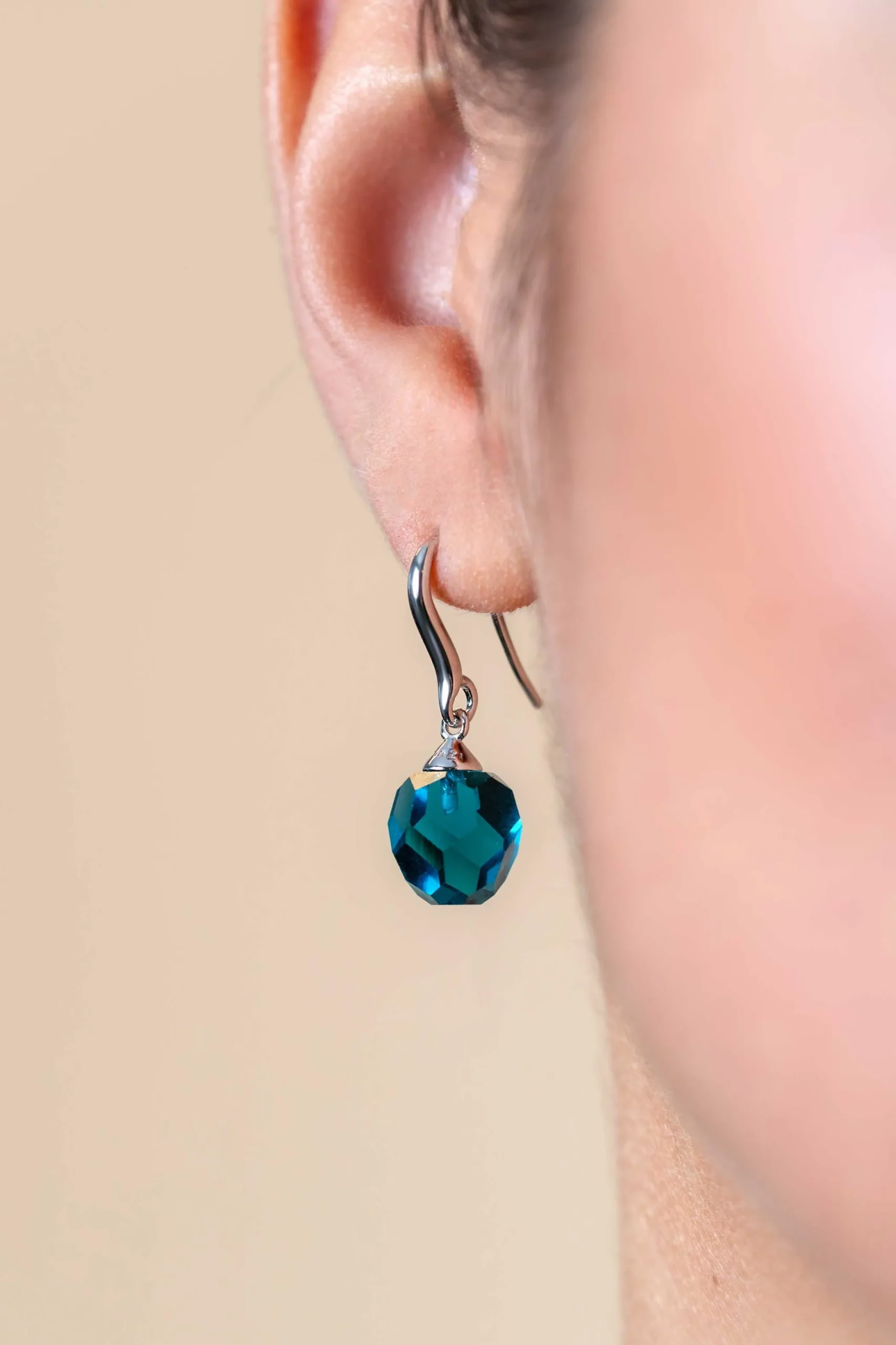 Clearance Zinzi 27mm zilveren oorhangers met beads blauw ZIO266B