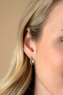 Hot Zinzi 14,5mm zilveren oorringen in ovale vorm met ronde buis 3mm breed ZIO2603
