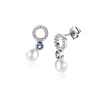 Clearance Zinzi 15mm zilveren oorstekers met witte parel, ronde lichtblauwe kleursteen en open rondje bezet met witte zirconia's ZIO2442
