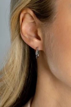 Best Zinzi 15mm zilveren rechthoekige oorringen ovale witte zirconia met luxe klapsluiting 15mm x 2mm vierkante buis ZIO2448