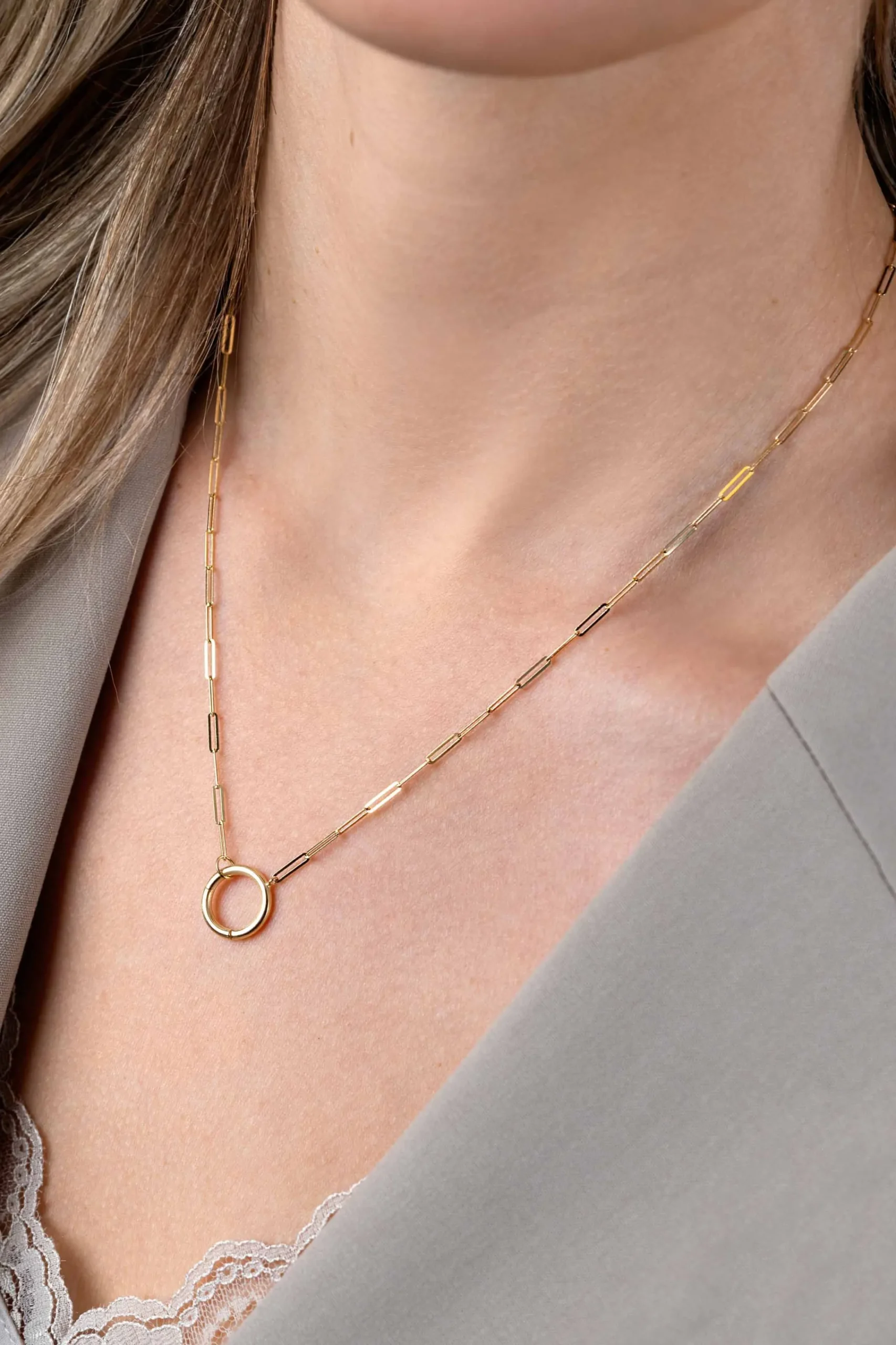 Hot Zinzi Gold 14 karaat gouden paperclip collier met opvallende ronde voorsluiting, waaraan je hangertjes kunt hangen 45cm ZGC493