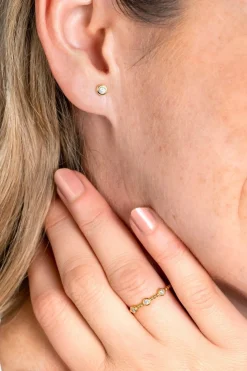 Sale Zinzi Gold 14 krt gouden ring met bolletjes scheen en bezet met drie ronde witte zirconia's in bolletjes zetting van 3mm ZGR309