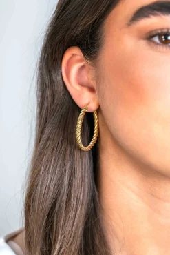 New Zinzi gold plated zilveren wokkel oorringen met gedraaide buis 37x4mm ZIO2282G