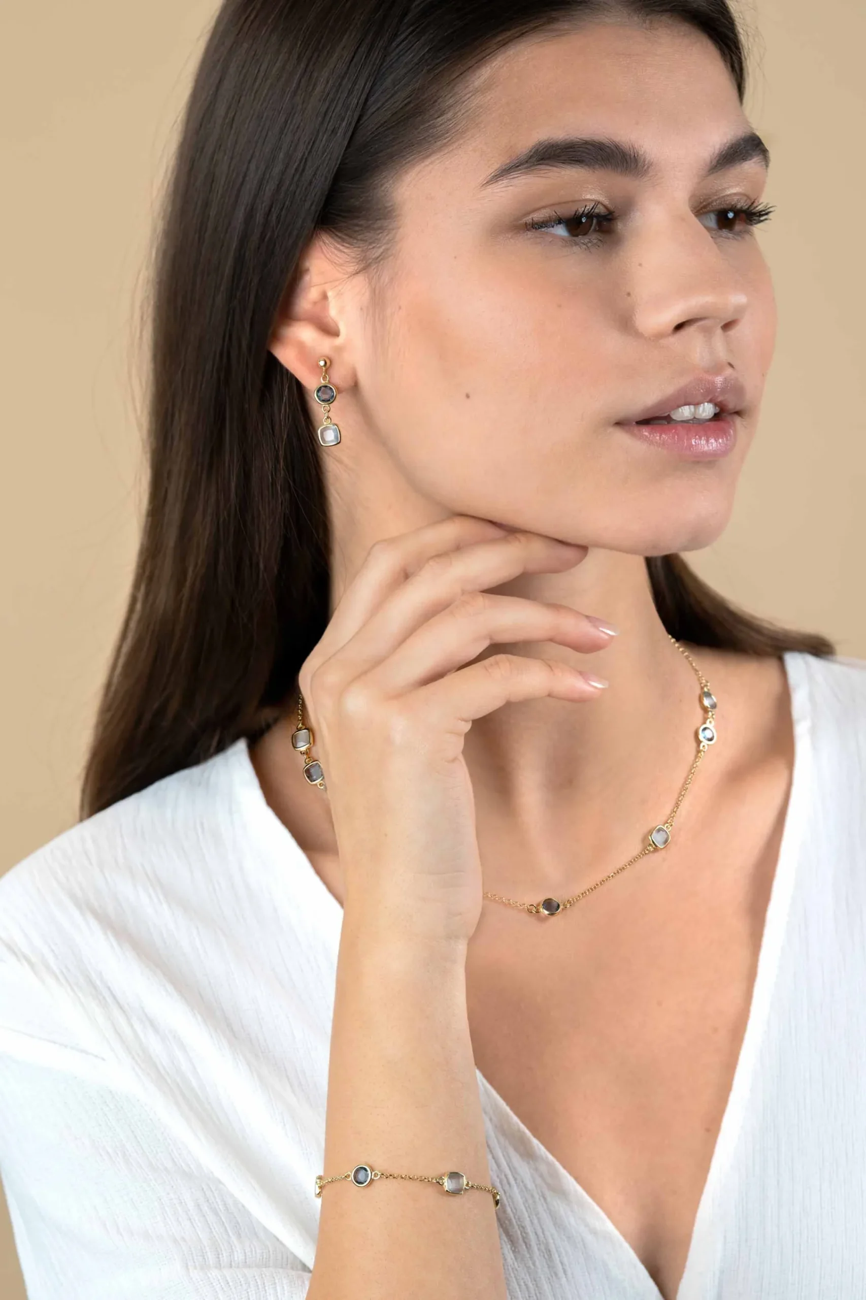 Online Zinzi gold plated zilveren armband met ronde en vierkante zettingen jeansblauw en witgrijs 17-20cm ZIA2526G