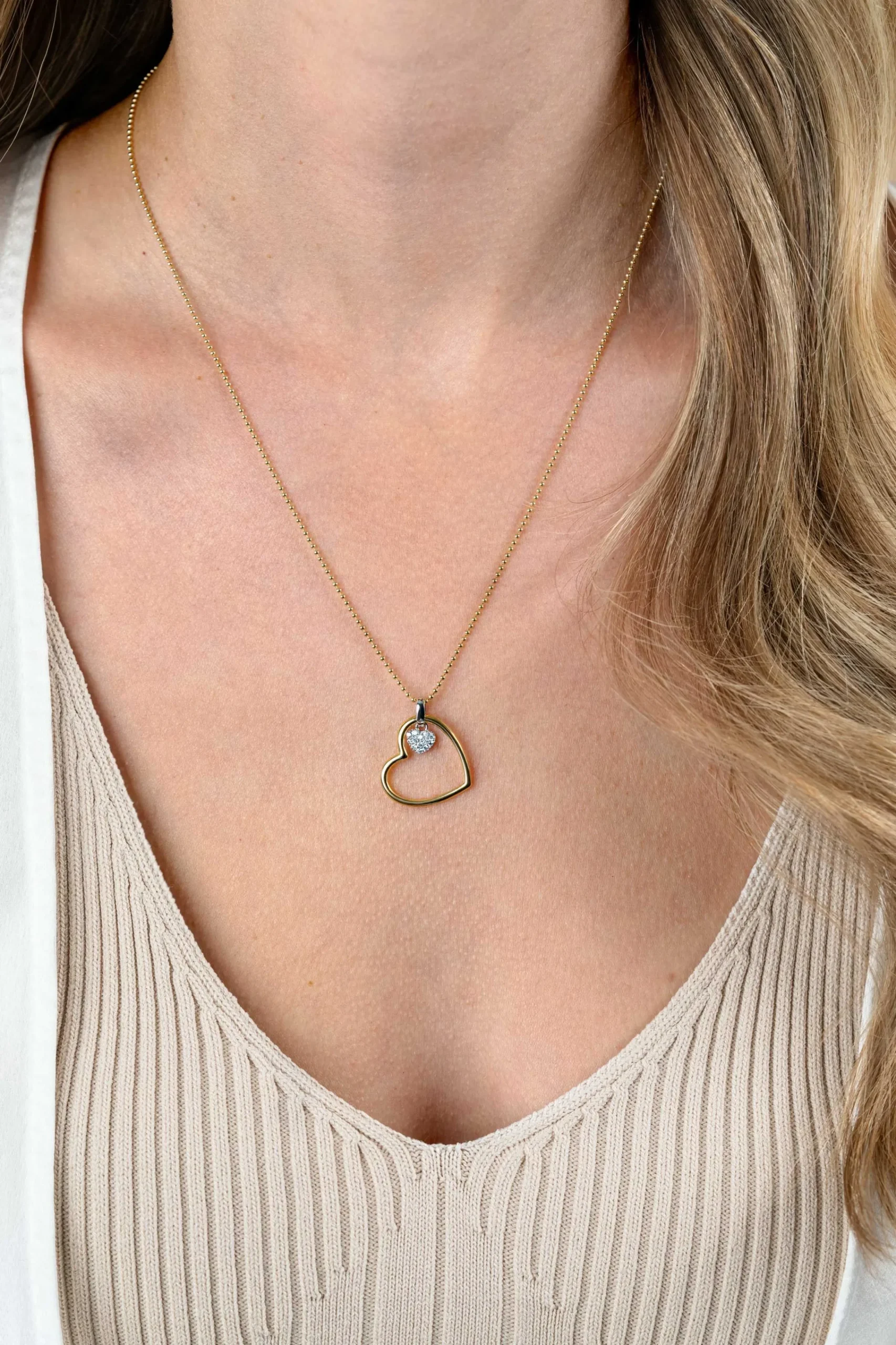 Outlet Zinzi gold plated zilveren bolletjes ketting met grote open hart hanger 20mm en bungelend luxe hartje 45-48cm ZIC2621