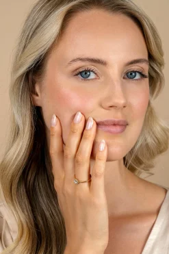 Clearance Zinzi gold plated zilveren entourage verlovingsring bezet met witte zirkonia's en klein hartje aan de zijkant ZIR2697Y