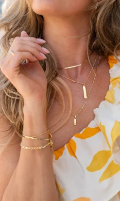 Clearance Zinzi gold plated zilveren rechthoekig plaatje als hanger 20mm bezet met witte zirconia ZIH2298 (zonder collier)