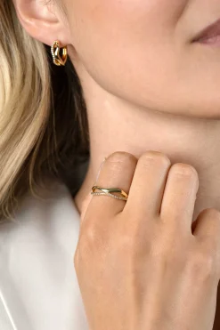Clearance Zinzi gold plated zilveren multilook ring (6mm breed) organisch gevormd met twee golvende banen, waarvan één bezet met witte zirconia's ZIR2629Y