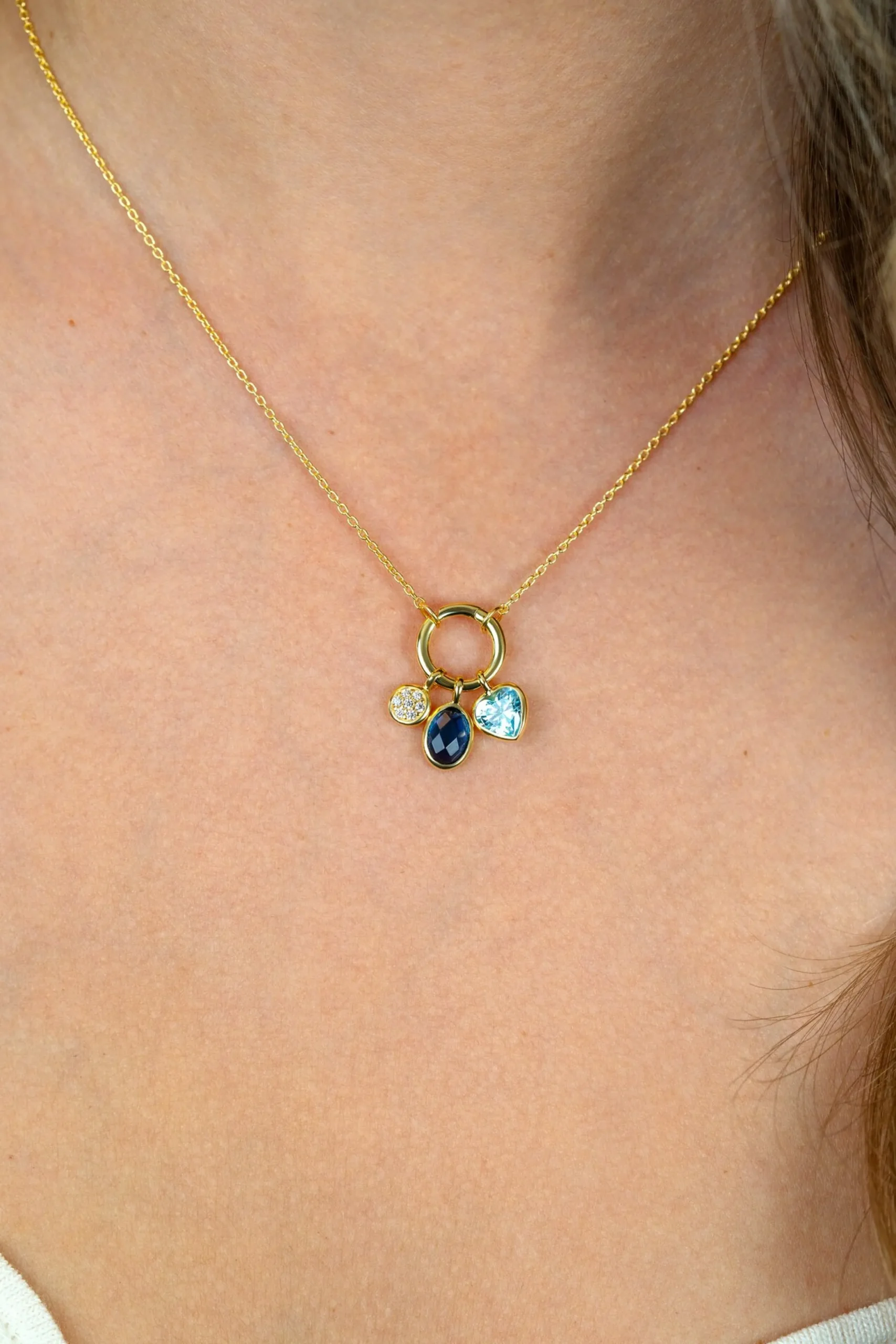 Hot Zinzi gold plated zilveren ketting met ronde sluitring en drie luxe bedels 42-45cm ZIC2737