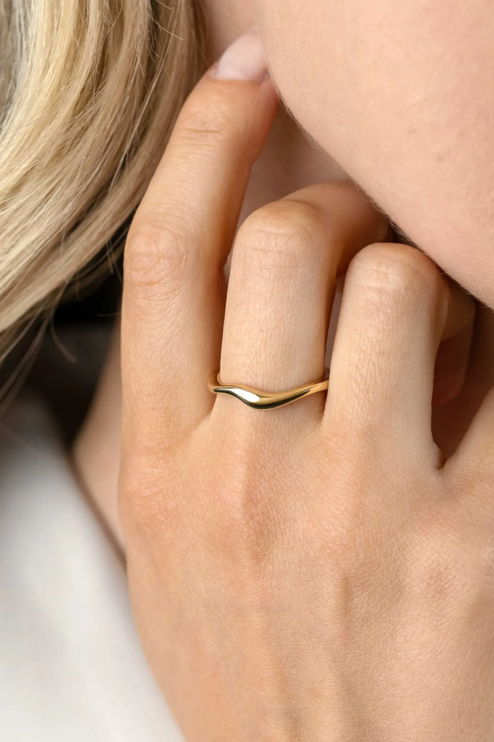 Hot Zinzi gold plated zilveren ring organisch gevormd 3,5mm breed ZIR2627G
