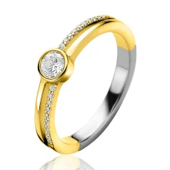 Clearance Zinzi gold plated zilveren multilook ring met ronde kastzetting van 5mm en twee banen. Bezet met witte zirconia's ZIR2625