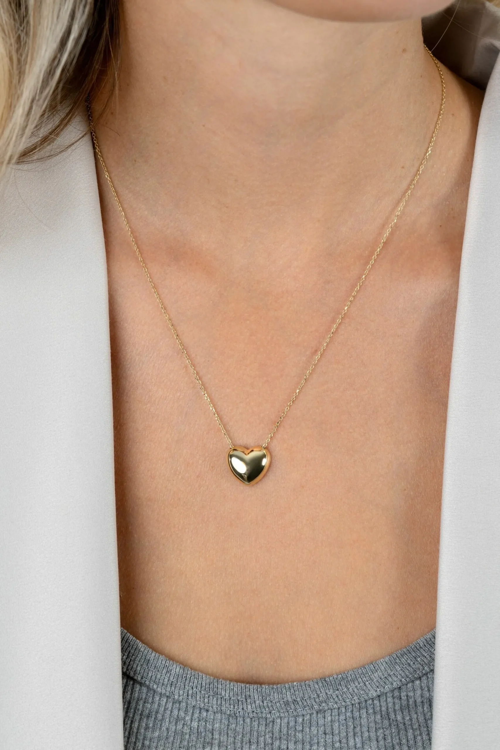 Discount Zinzi gold plated zilveren ketting met luxe groot hart (15mm) 40-45 cm ZIC2672G
