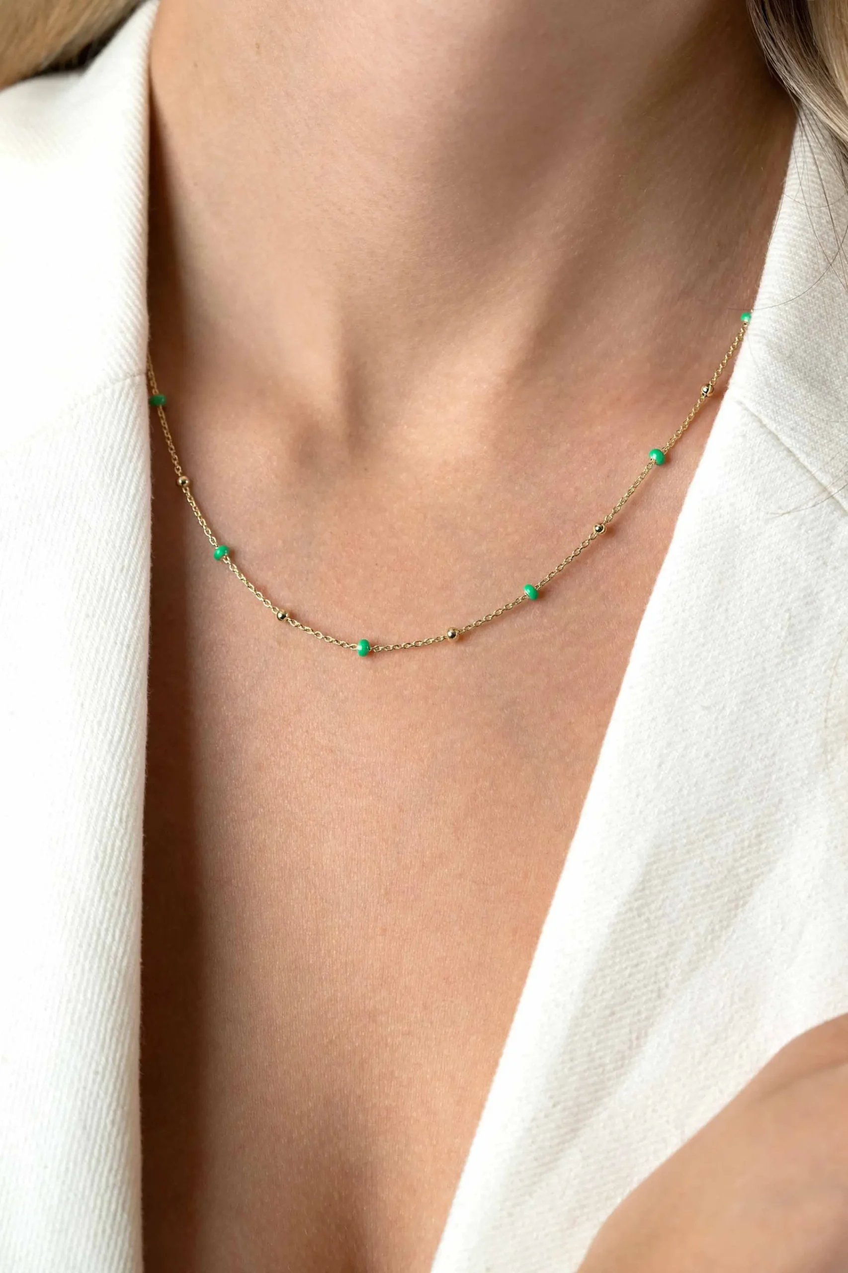 Best Zinzi gold plated zilveren fantasie ketting met 13 groene donuts en glanzende bolletjes 42-45cm ZIC2509