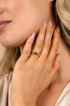 Hot Zinzi gold plated zilveren luxe cross-over ring glad met witte zirconia's ZIR1774Y