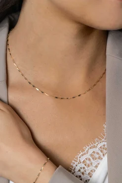 Outlet Zinzi gold plated zilveren schakel ketting met glinsterende pijlvormige schakels 1,5mm breed 42-45cm ZIC2414G