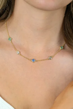 Clearance Zinzi gold plated zilveren schakelketting met twee mintgroene klavers en een blauwe klaver 40-45cm ZIC2763