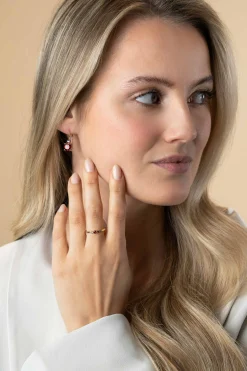 Clearance Zinzi gold plated zilveren ring met ronde chatonzettingen rood granaat en paarse kleurstenen 3mm breed ZIR2563