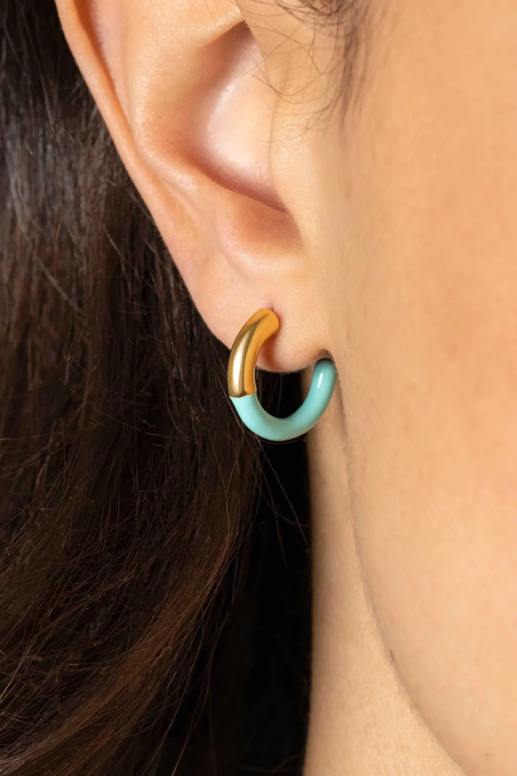 Hot Zinzi gold plated zilveren trendy oorsieraden 16mm half emaille turquoise ZIO2315T