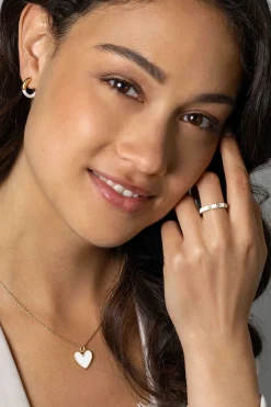 Outlet Zinzi gold plated zilveren aanschuifring trendy wit emaille en witte zirconia's 3mm ZIR2315W