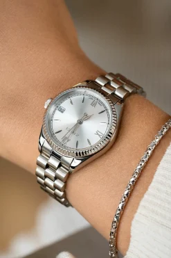 New Zinzi Iconic horloge 30mm met datum, gekartelde rand, zilverkleurige wijzerplaat en stalen schakelband ZIW2202