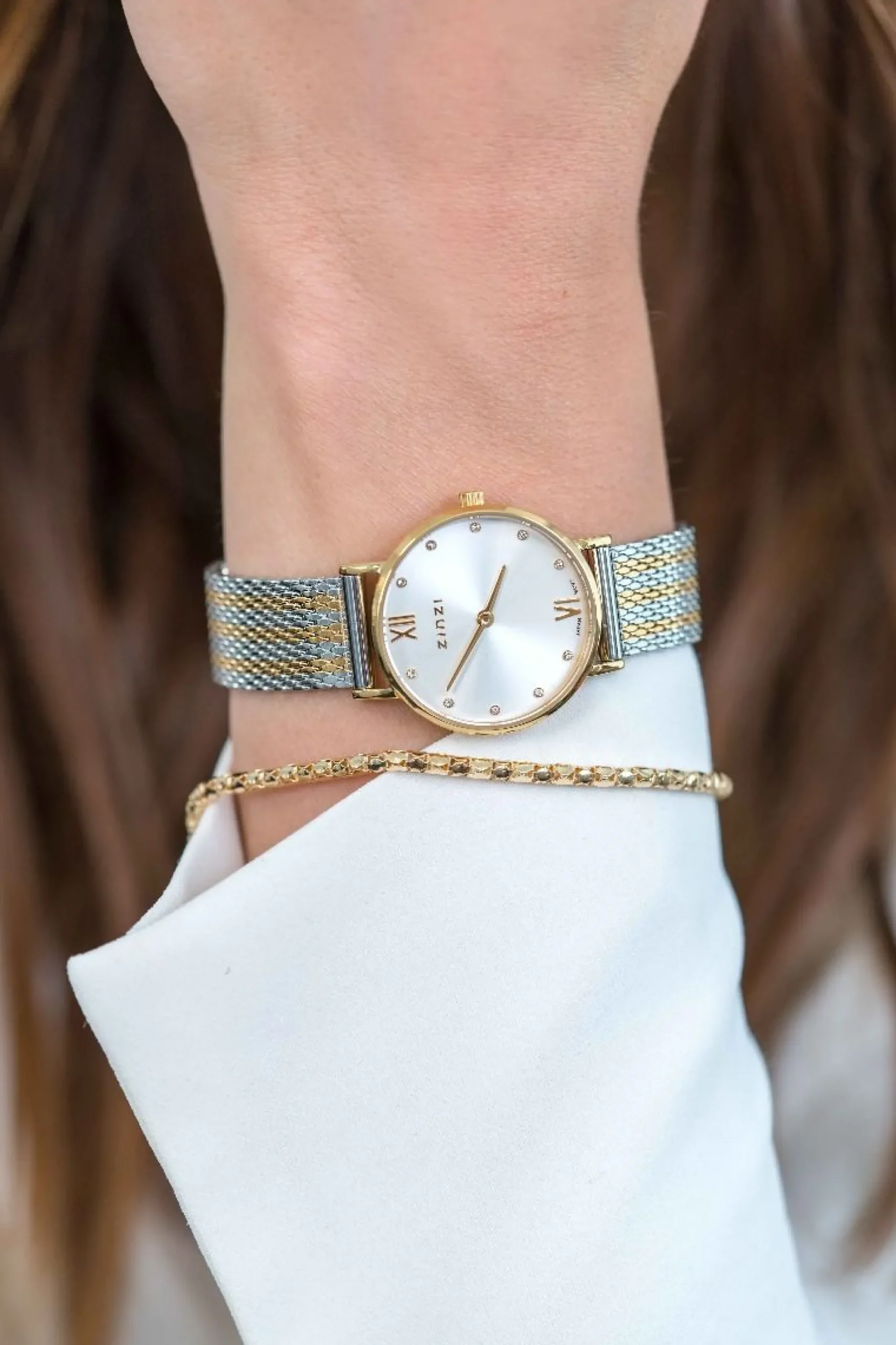 Sale Zinzi Lady Crystal horloge zilvergekleurde wijzerplaat, geelgoudkleurige kast en bicolor stalen mesh band, witte crystals bij uuraanduiding, 28mm extra dun ZIW633MB