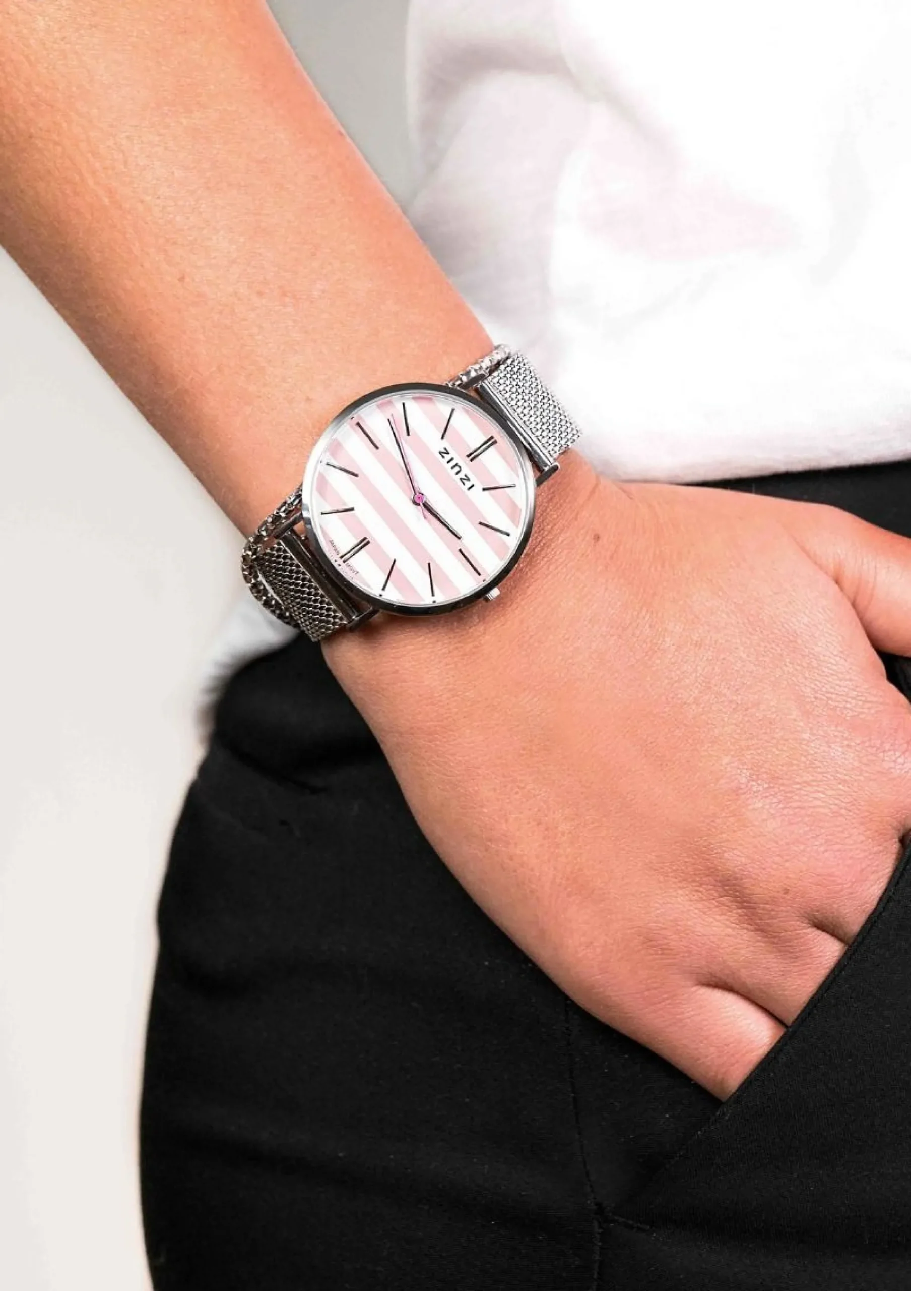Online Zinzi Retro horloge roze-wit gestreepte wijzerplaat zilvergekleurde kast stalen mesh band 38mm extra dun ZIW419M