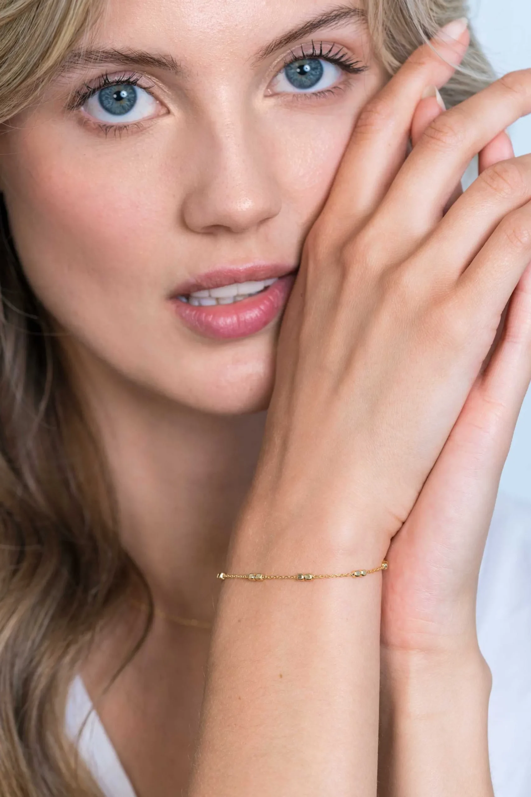 Discount Zinzi zilveren armband 14K geel verguld vierkante blokjes 17-20cm ZIA2218G