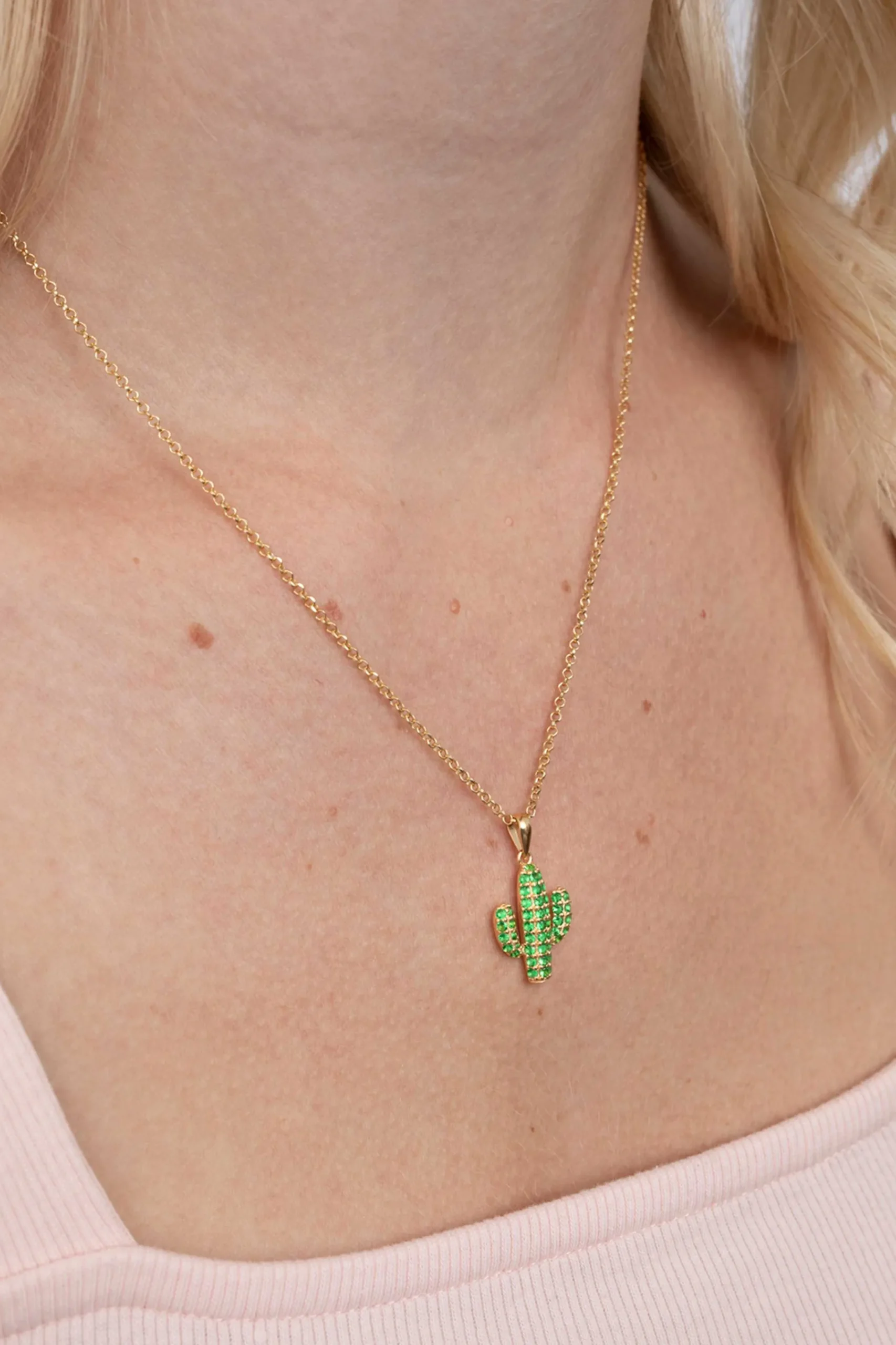 Online Zinzi zilveren cactus hanger in 14K geel verguld groen 18mm ZIH2085 (zonder collier)