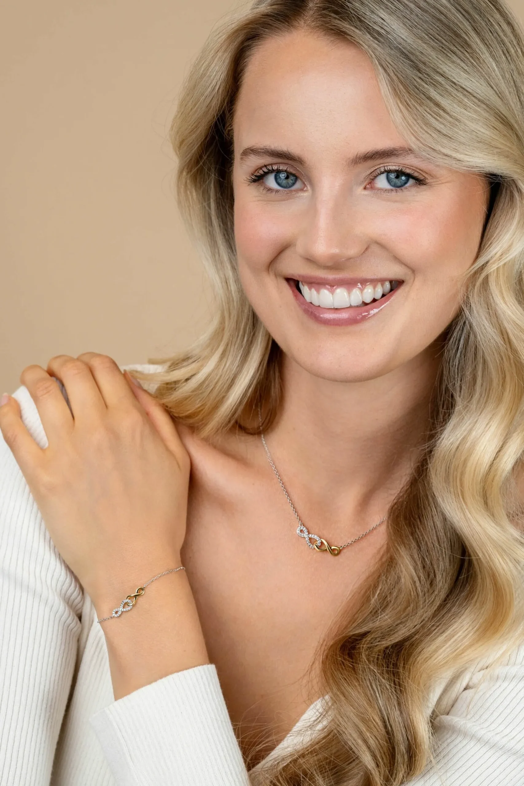 New Zinzi zilveren fantasie ketting met aan elkaar verbonden Infinity tekens 42-45cm ZIC2649