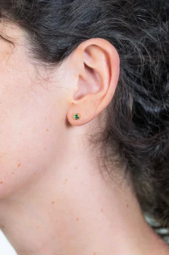 Online Zinzi zilveren geelvergulde oorknoppen 4mm groene kleursteen ZIO1177GG