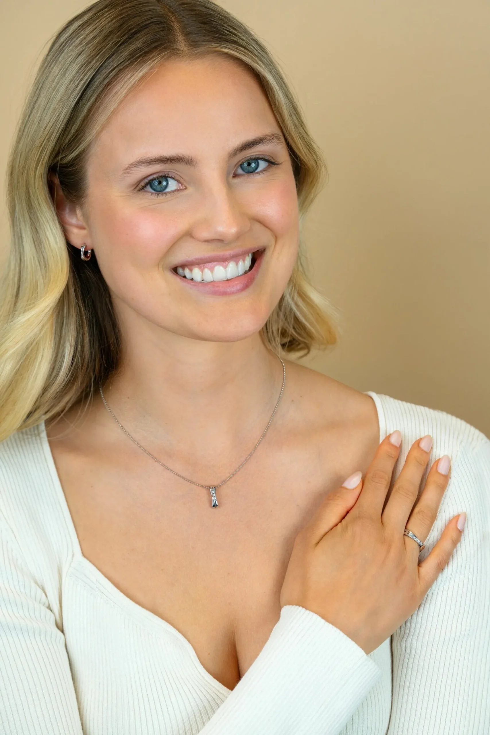 Online Zinzi zilveren hanger kruislings wit 16mm ZIH2039 (zonder collier)