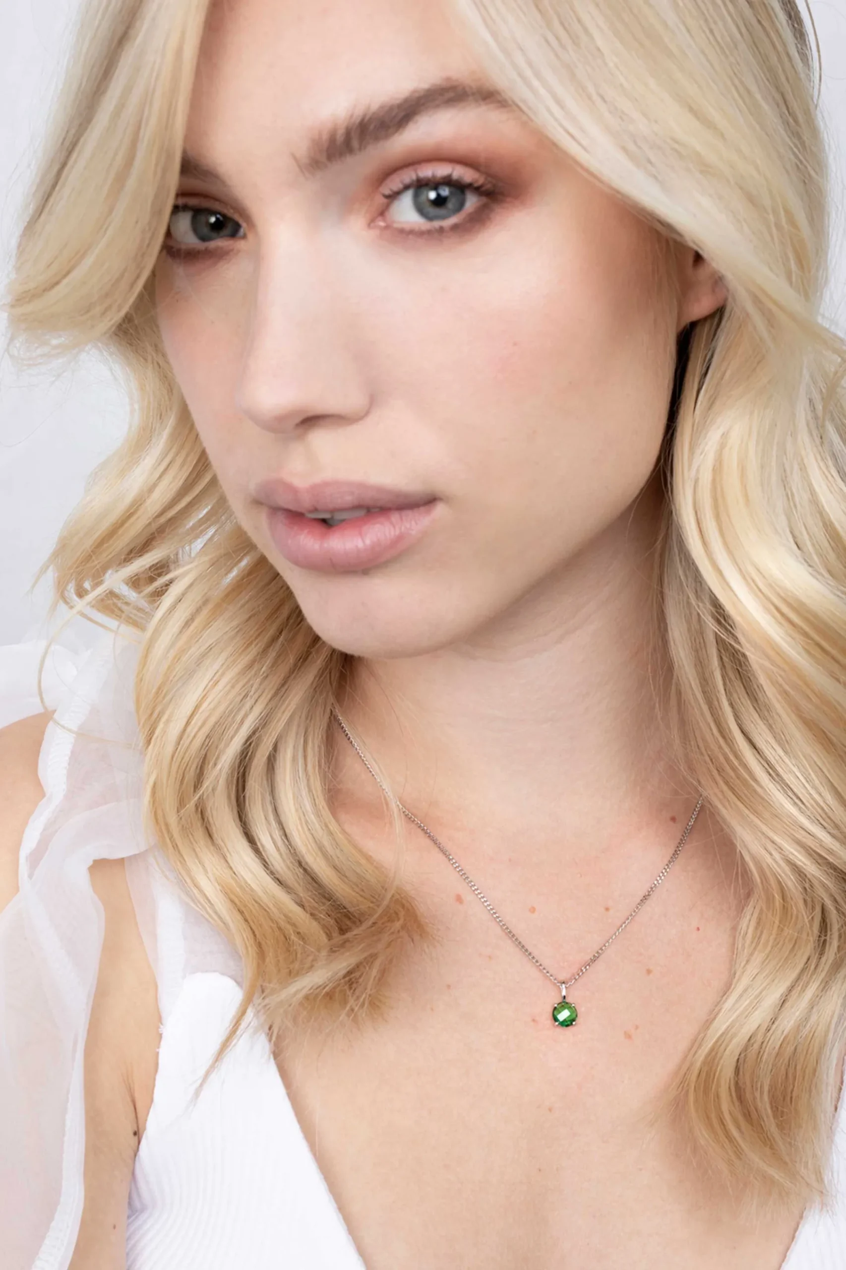 Online Zinzi zilveren hanger rond groen ZIH2072GR (zonder collier)