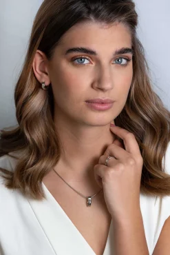 Outlet Zinzi zilveren hanger staaf met drie banen en witte ronde zirconia 17mm ZIH2241 (zonder collier)