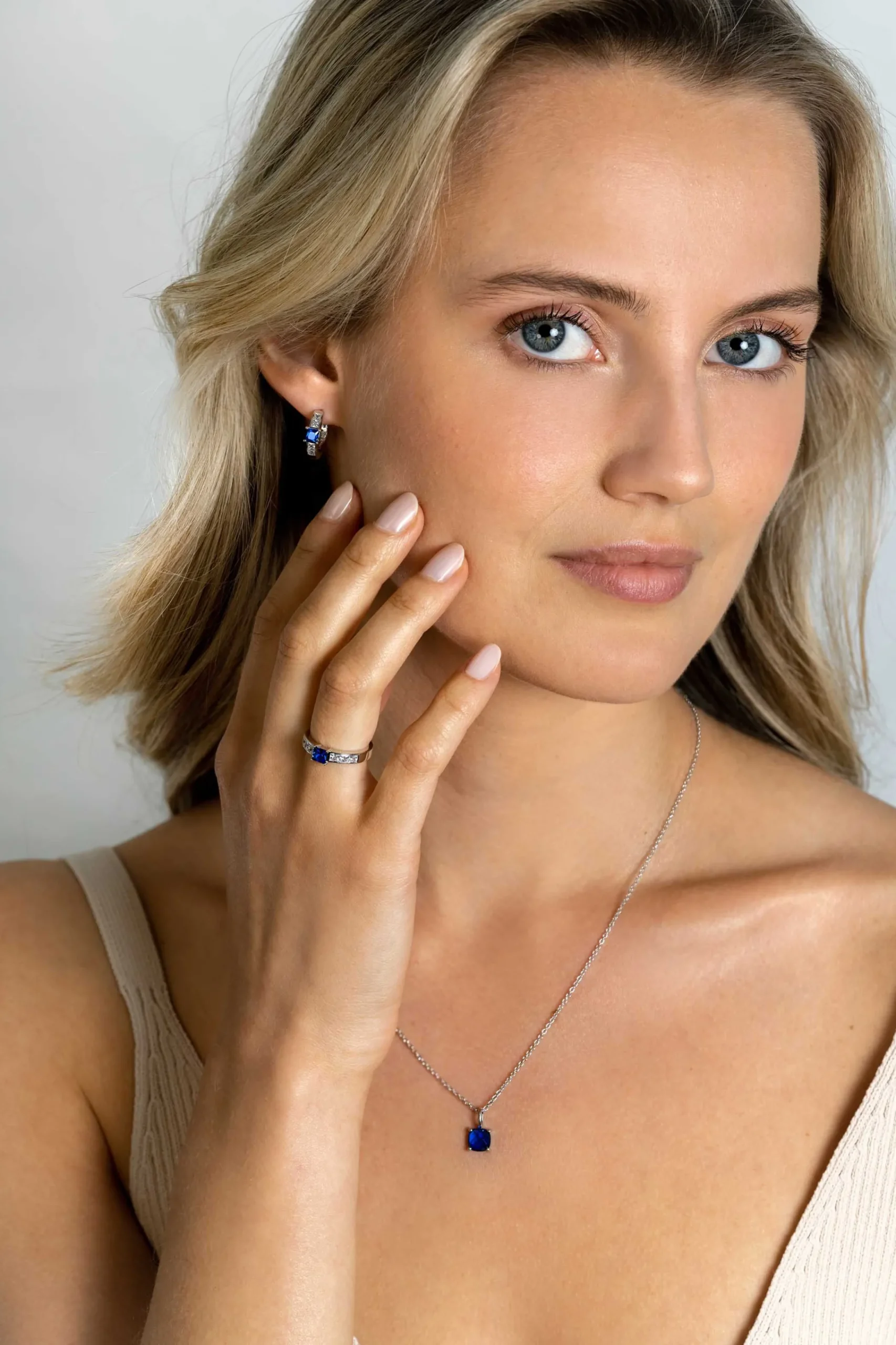 Best Zinzi zilveren hanger vierkant donkerblauw ZIH2073B (zonder collier)
