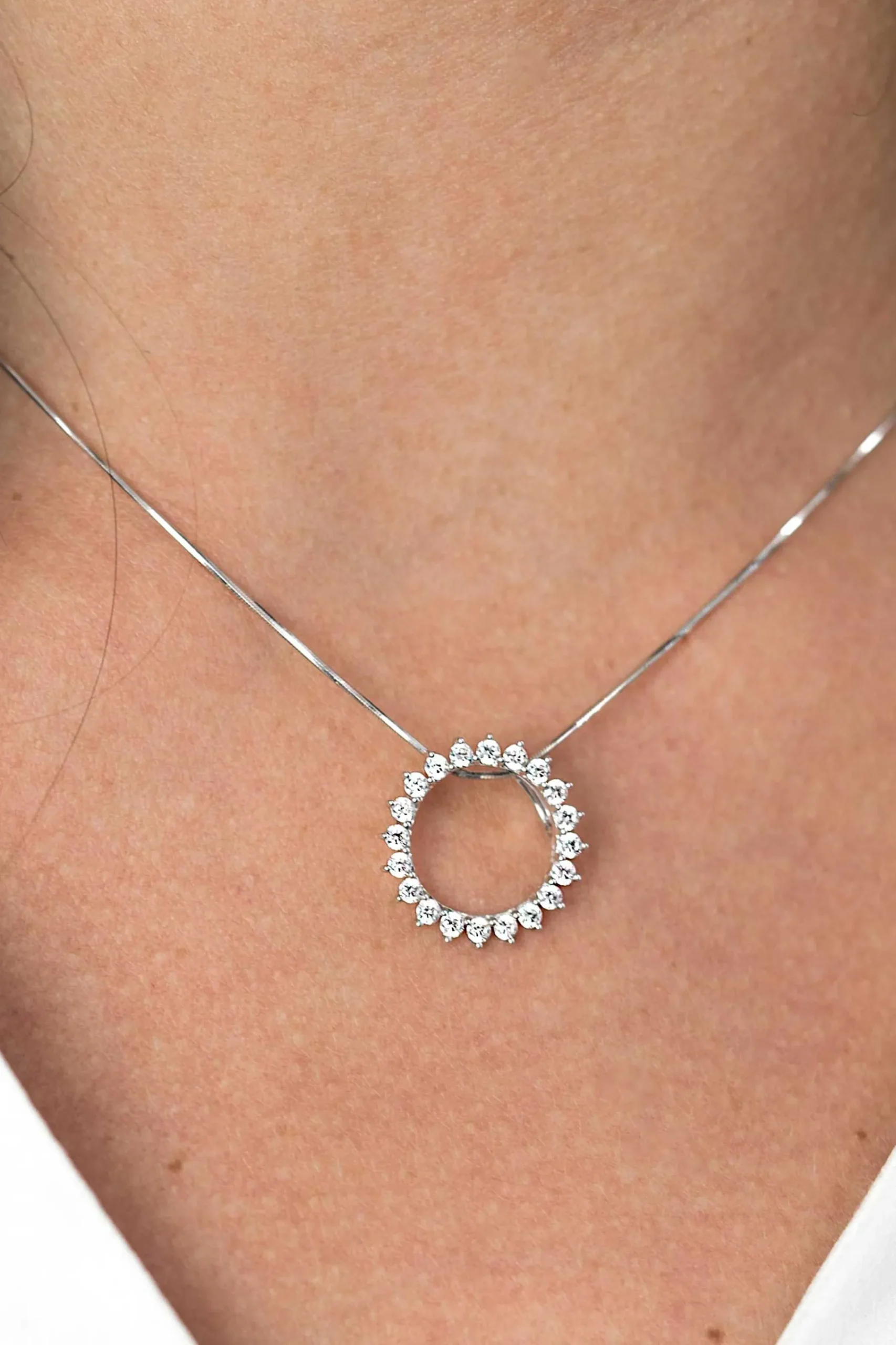 Discount Zinzi zilveren hanger zon wit 18mm ZIH1883 (zonder collier)