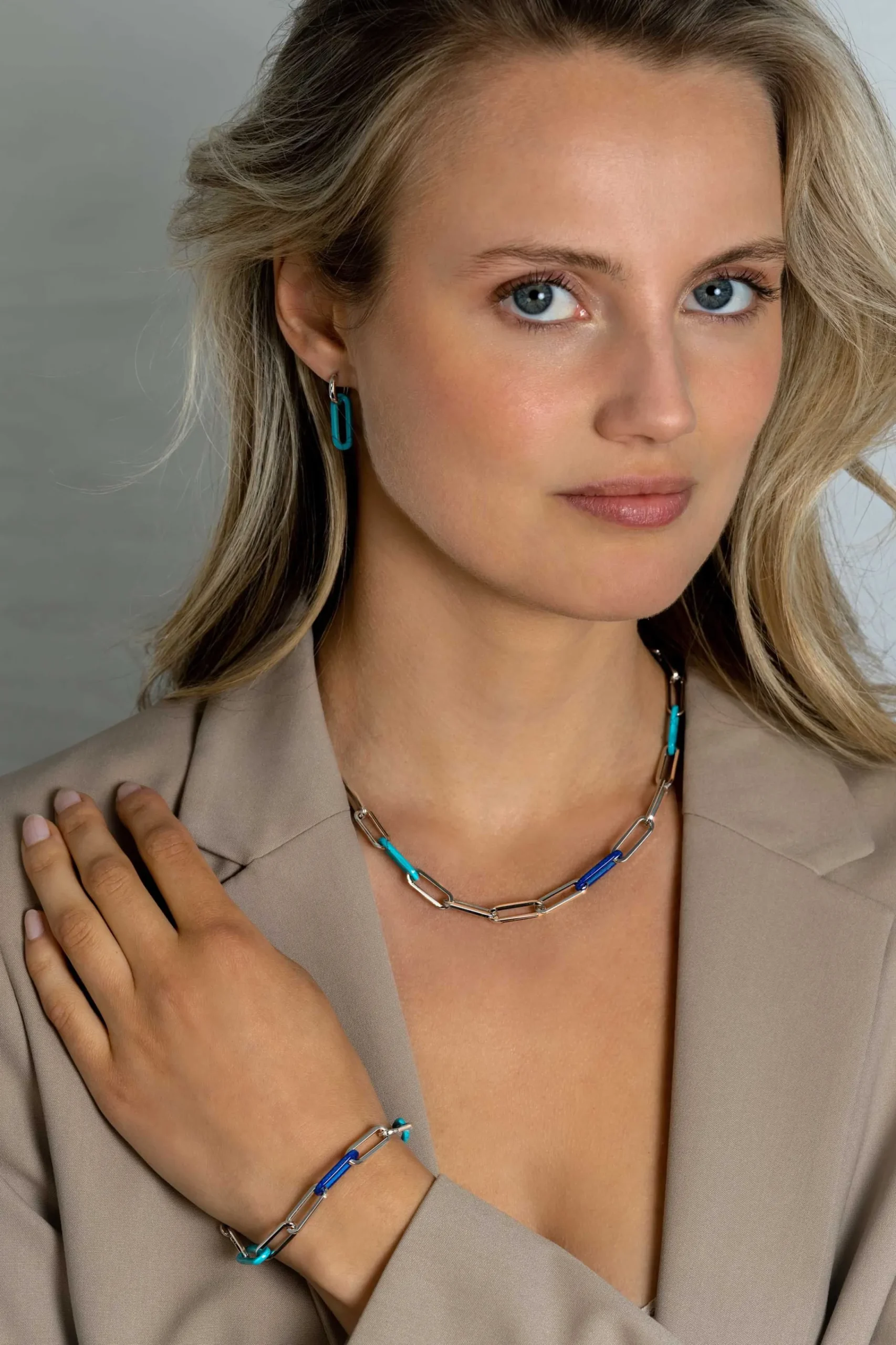 Hot Zinzi zilveren luxe ketting 45cm met paperclip-schakels en trendy schakels in turquoise en lapisblauw ZIC2456