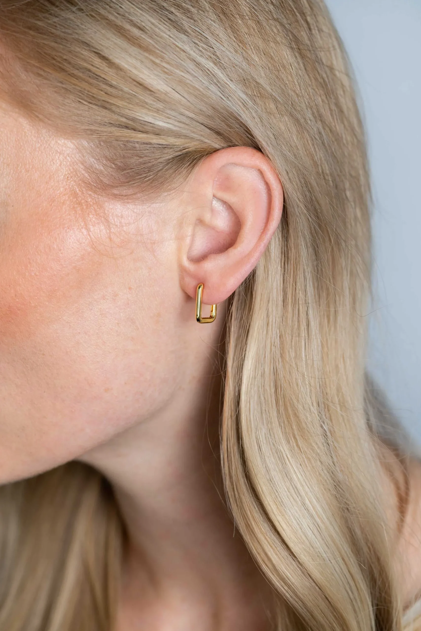 Discount Zinzi zilveren luxe oorringen 14K geel verguld 15x2mm ovale vorm ZIO2221G