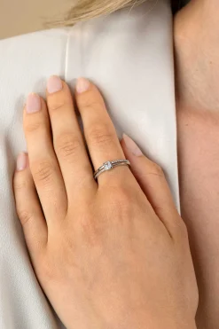 Discount Zinzi zilveren multilook ring met rechthoekige kastzetting van 5mm en twee banen. Bezet met witte zirconia's ZIR2626