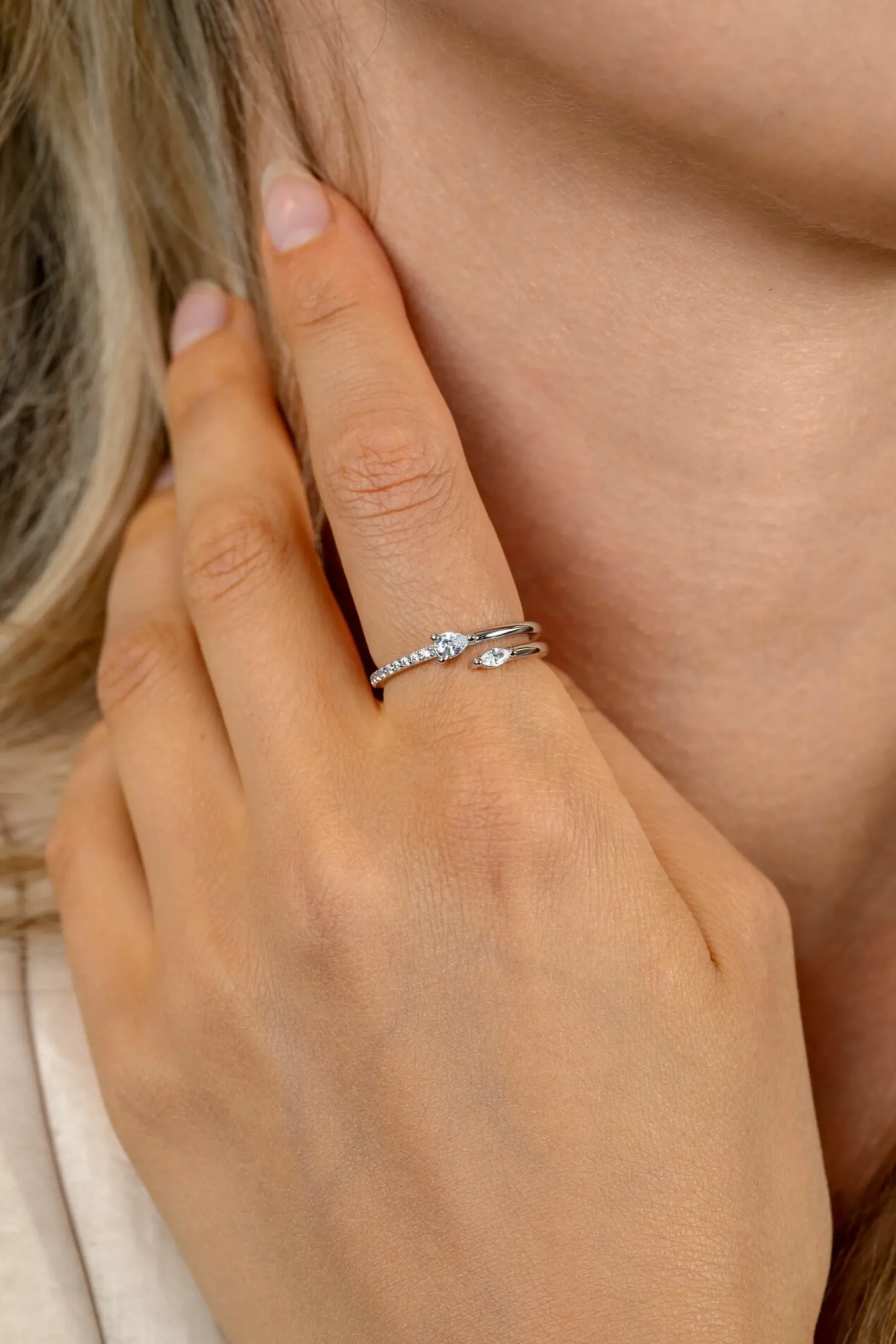 Hot Zinzi zilveren multi-look ring (4mm breed) met een peervormige en ovale witte zirkonia ZIR2689