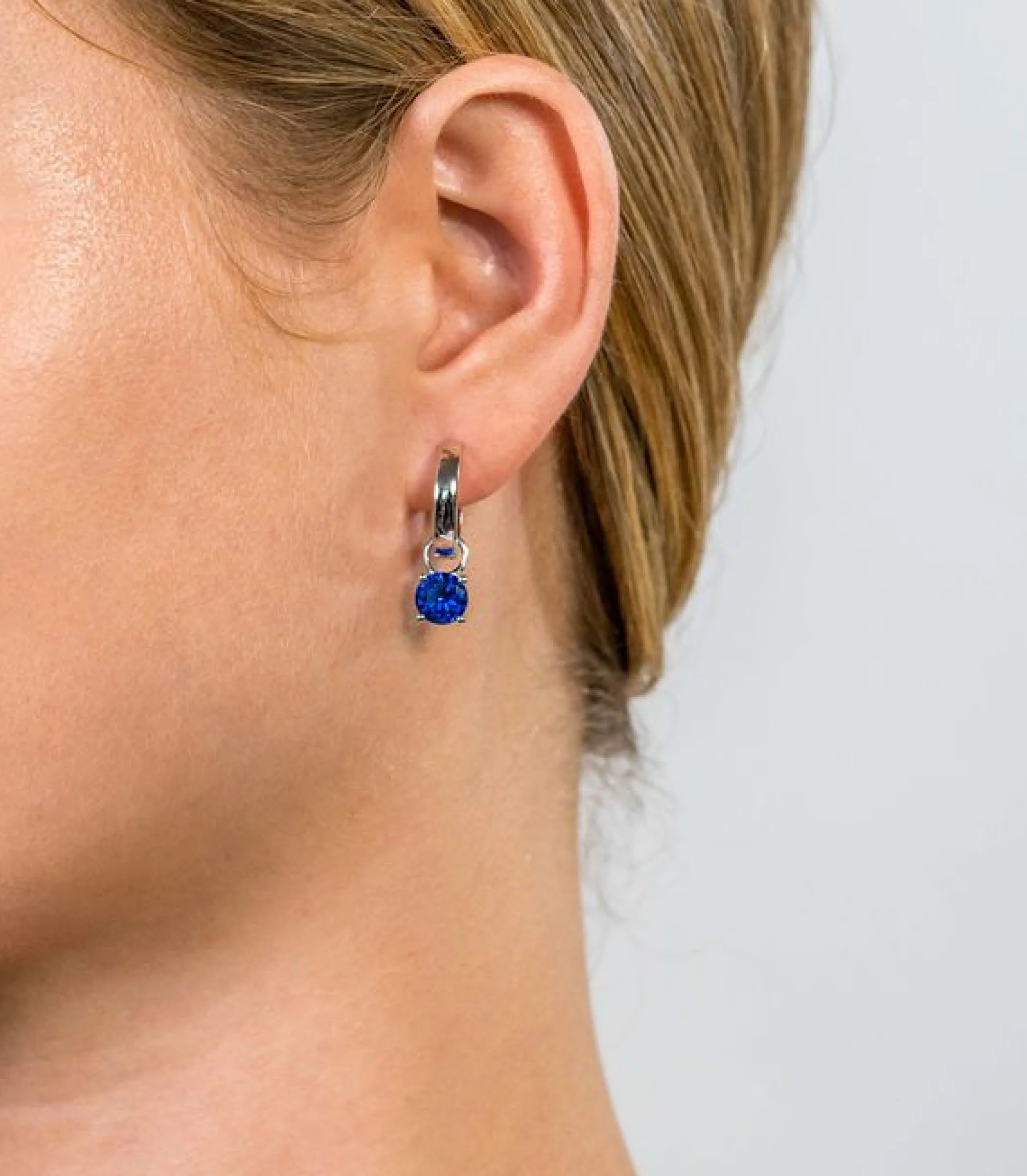 Outlet Zinzi zilveren oorbedels rond donkerblauw ZICH1300Q (zonder oorringen)