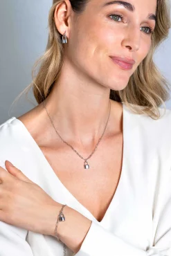 Outlet Zinzi zilveren oorbedels trendy slotje 13mm ZICH2353 (zonder oorringen)