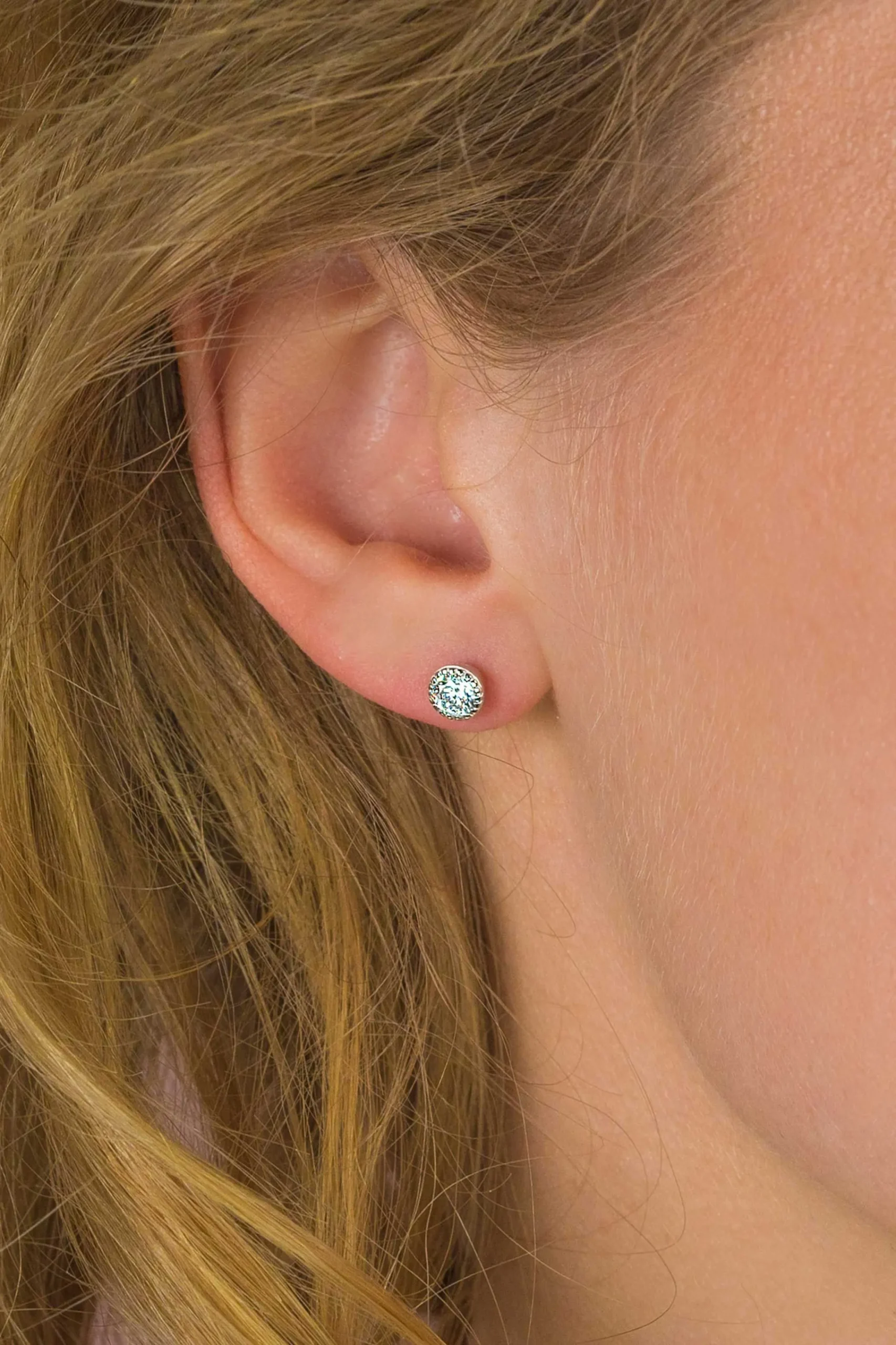 Sale Zinzi zilveren oorknoppen rond wit 6mm ZIO1376Z