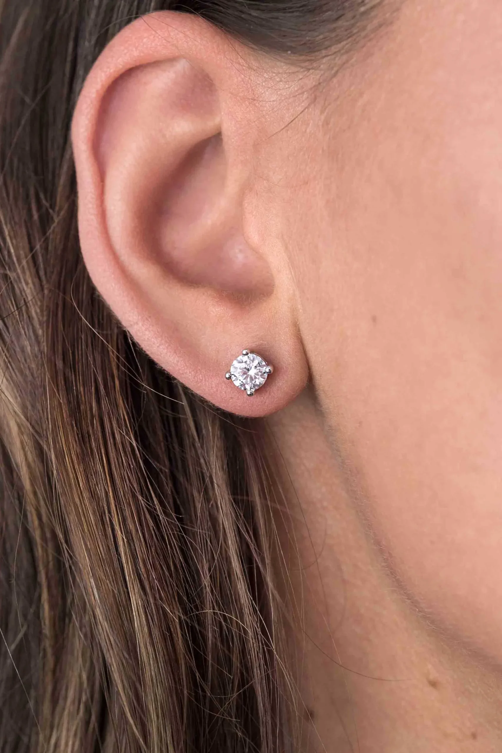 Discount Zinzi zilveren oorknoppen ronde zirconia 6mm chatonzetting ZIO1383