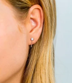 Zinzi zilveren oorknoppen met ketting rond wit ZIO1773