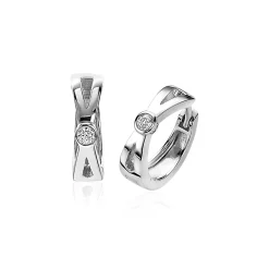 Best Zinzi zilveren oorringen met X-vorm en witte ronde zirconia 17x5mm ZIO2194